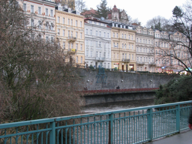 Spa_Hotels_line_the_streets_of_Karlovy_Vary.JPG